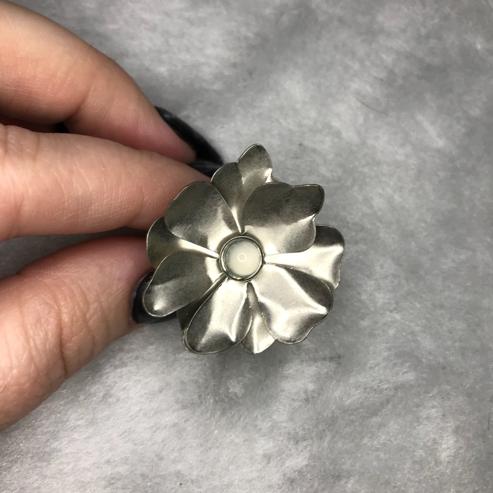 Metal Large Adjustable Flower Ring